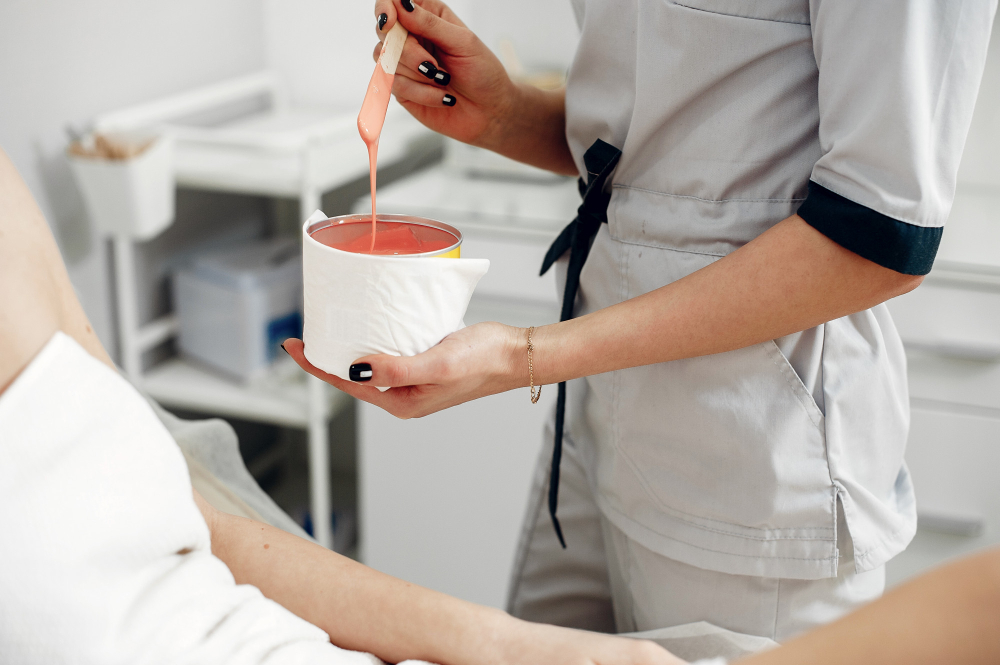 What to Look For in a Waxing Center